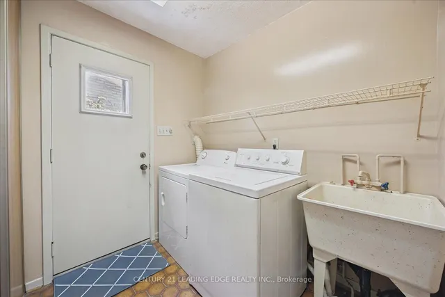 Additional image 22 of 49 Farmhill Crt