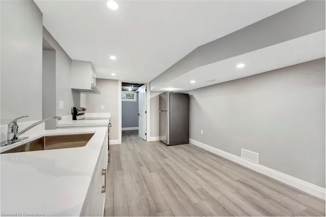 Additional image 28 of 153 Carwood Ave