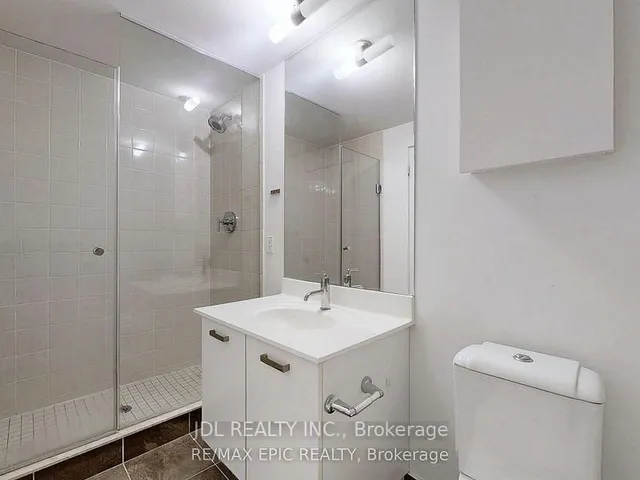 Additional image 20 of 832 Bay St Unit 2208
