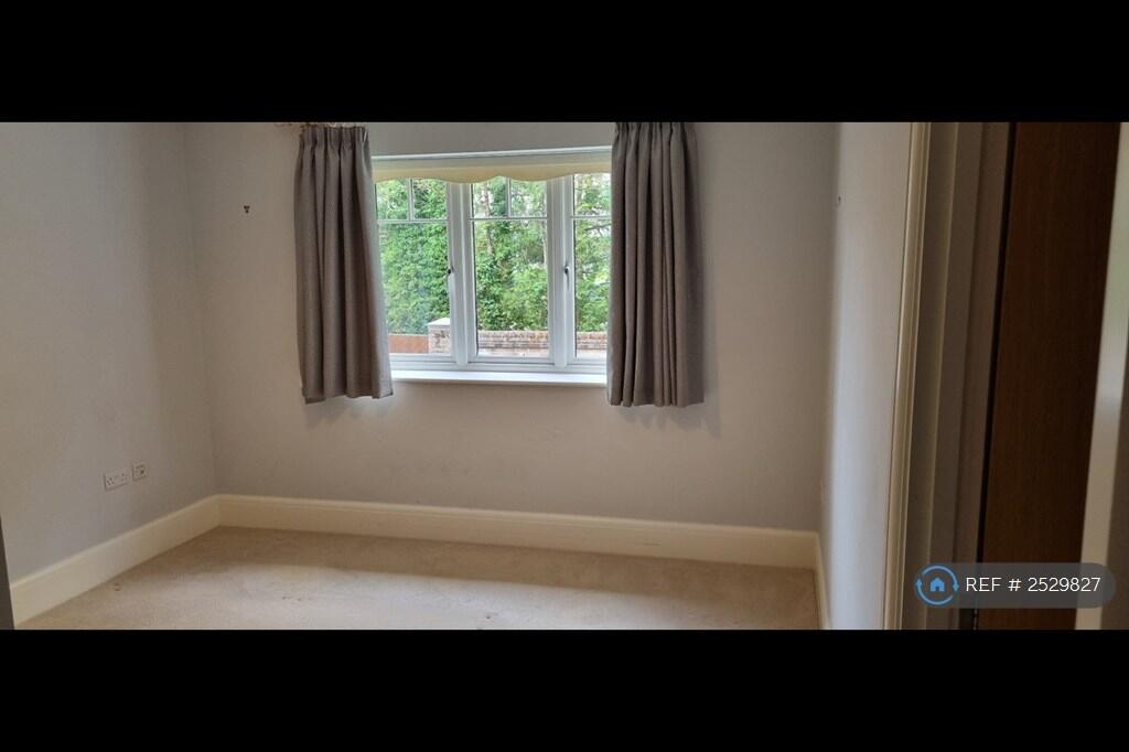 Additional image 4 of Bennets Lodge, Harpenden, AL5