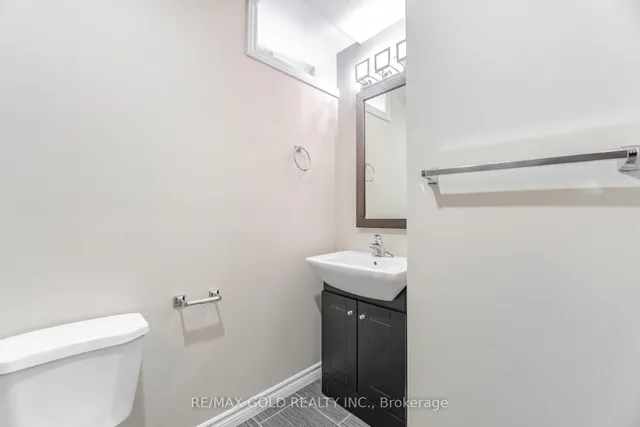 Additional image 44 of 26 Bushmill Circ