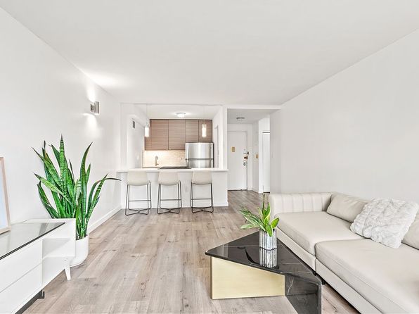 280 Rector Pl, New York, NY 