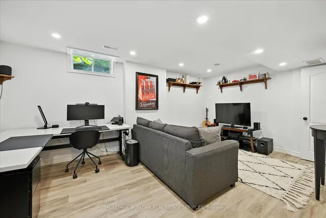 Additional image 35 of 1085 Harrogate Dr Unit 23