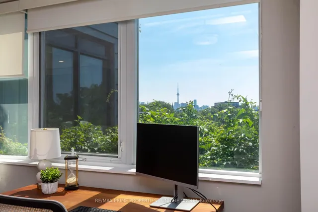 Additional image 36 of 38 Howard Park Ave Unit 618