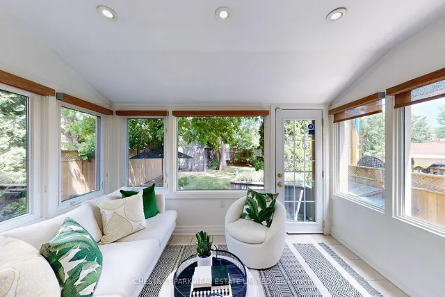 Additional image 13 of 1065 Logan Ave