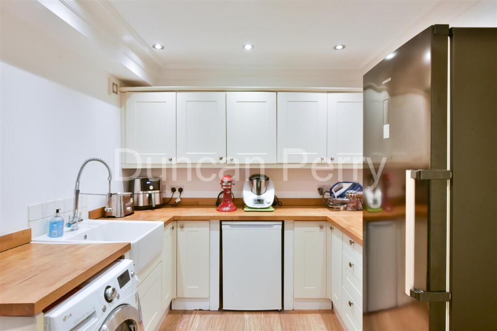 Additional image 36 of Moffats Lane, Brookmans Park, Herts