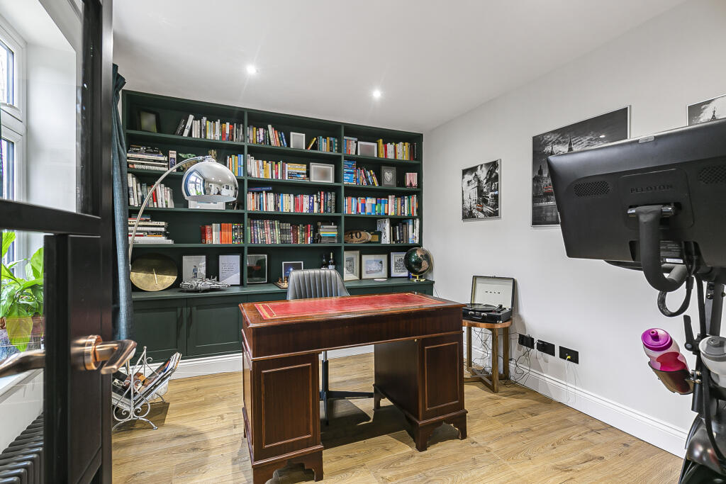 Additional image 13 of The Valley Green, Welwyn Garden City, Hertfordshire, AL8