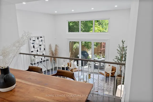 Additional image 11 of 70 Jenny Wrenway