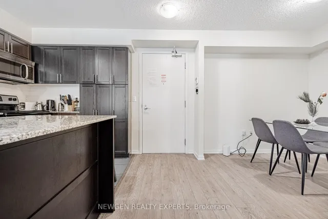 Additional image 3 of 800 Lawrence Ave Unit 704