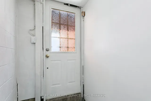 Additional image 46 of 16 Sunforest Dr