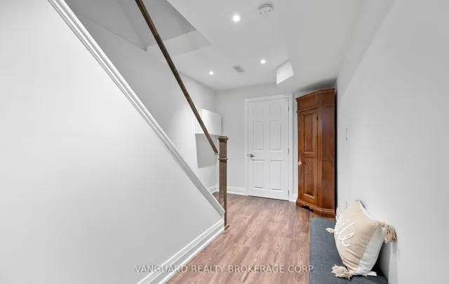 Additional image 36 of 200 Cresthaven Rd Unit 110