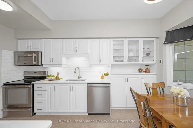 Additional image 15 of 212 Stonehenge Dr Unit 18