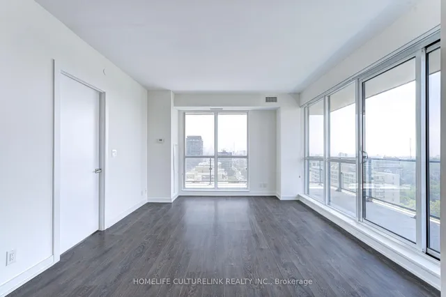 Additional image 9 of 609 Avenue Rd Unit 1704