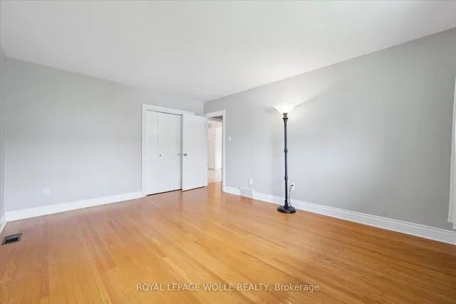 Additional image 24 of 29 Strathcona Cres