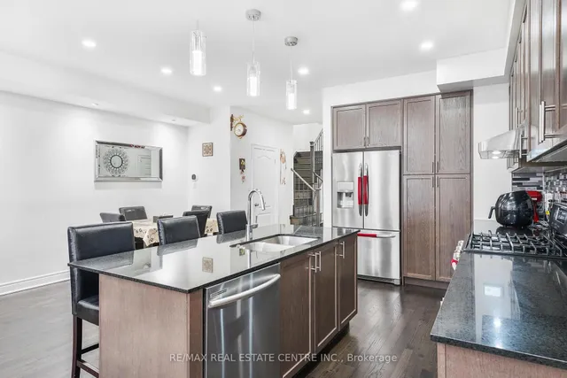 房产图片 13 - 474 Sheaffe 路