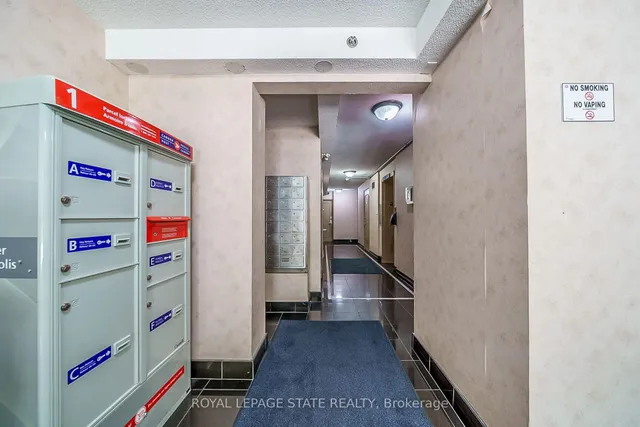 Additional image 31 of 81 Charlton Ave Unit 702