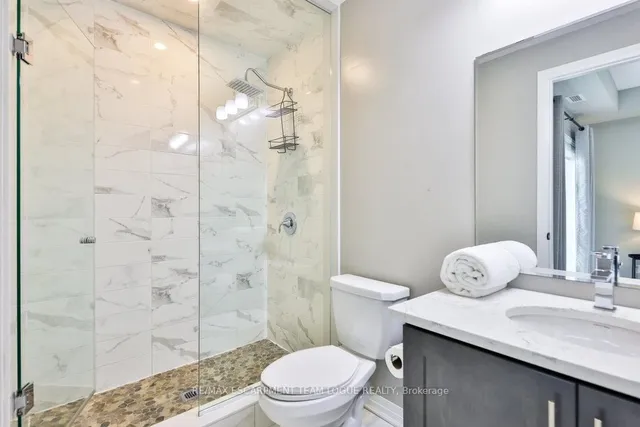 Additional image 23 of 128 GROVEWOOD COMMON Unit 509