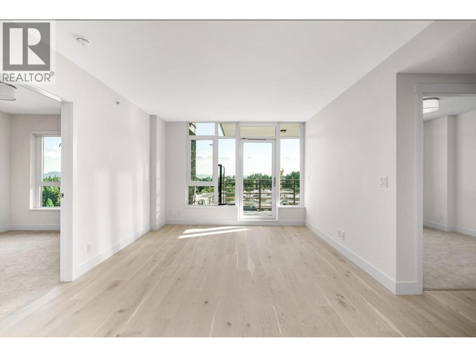 907 2785 LIBRARY LANE|North Vancouver, British Columbia V7J0C3