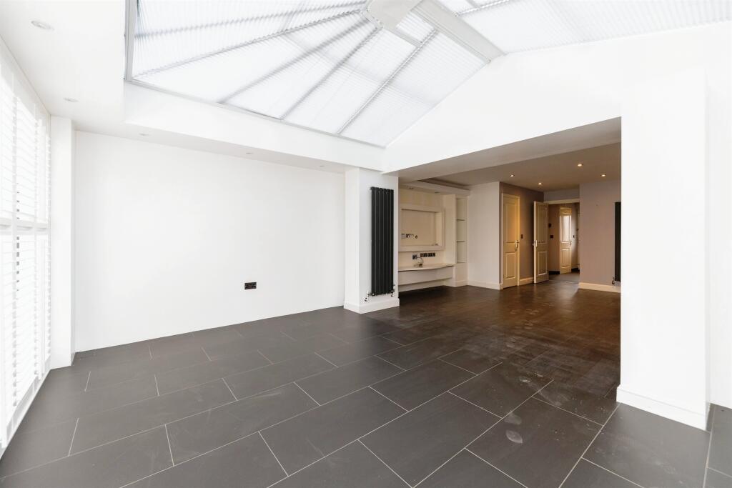 Additional image 19 of Sparrowhawk Place, Hatfield