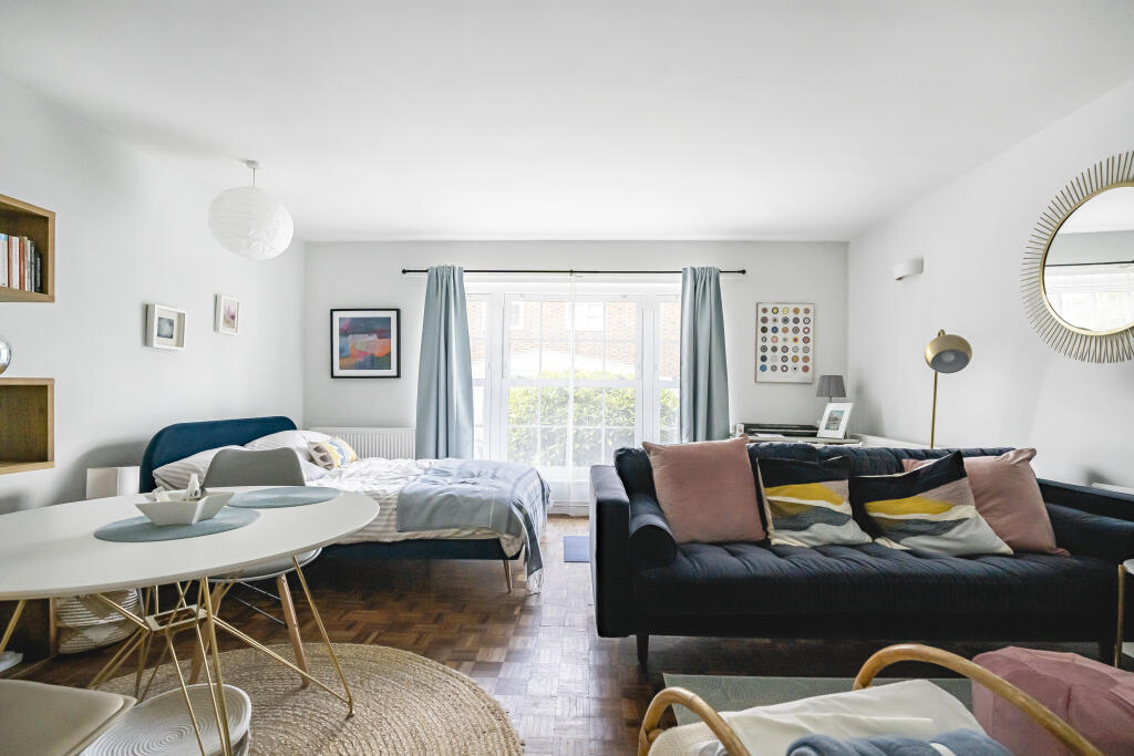 Additional image 5 of Park Close, Hatfield, AL9