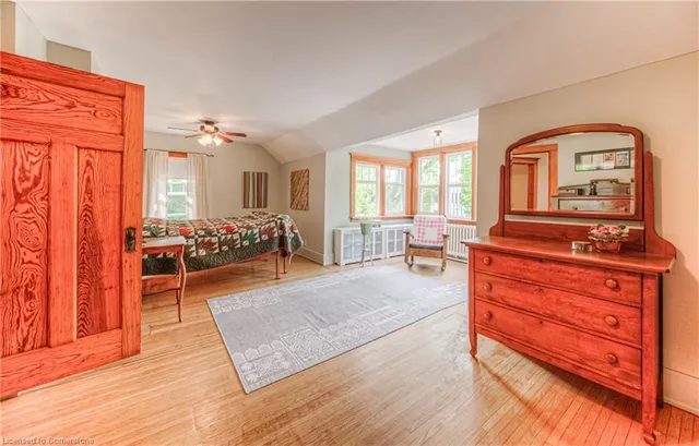 Additional image 21 of 120 Moore Ave