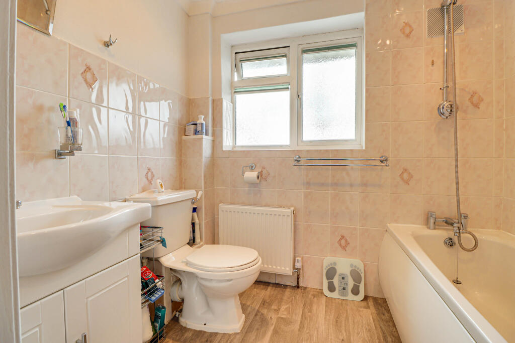 Additional image 14 of Cedarwood Drive, St. Albans, Hertfordshire, AL4