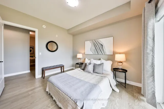 Additional image 20 of 128 GROVEWOOD COMMON Unit 509