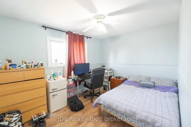 Additional image 17 of 121 Delmar Dr