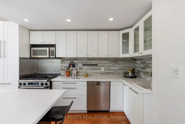 Additional image 11 of 21 West Lynn Ave