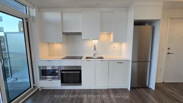 Additional image 18 of 99 Broadway Ave Unit LPH03