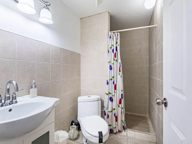 房产图片 23 - 汤普森路656号