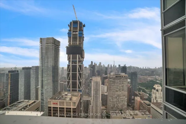 Additional image 31 of 11 Yorkville Ave Unit 6007