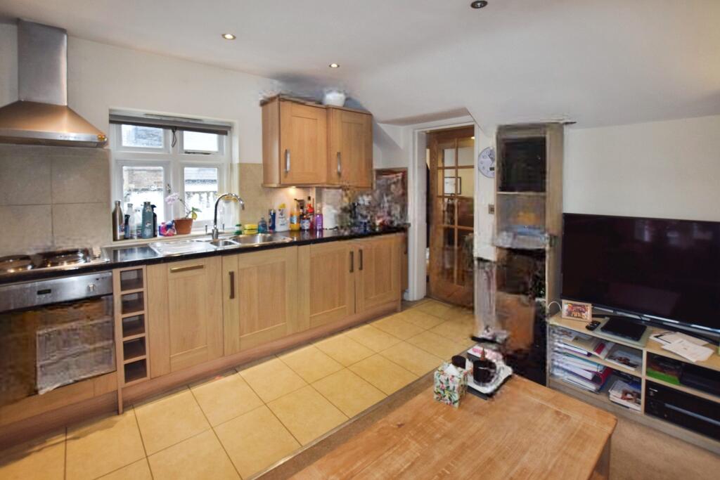 Additional image 2 of Station Rd, Harpenden, AL5