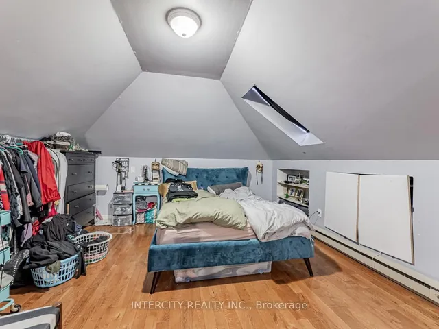 Additional image 31 of 111 Alberta Ave