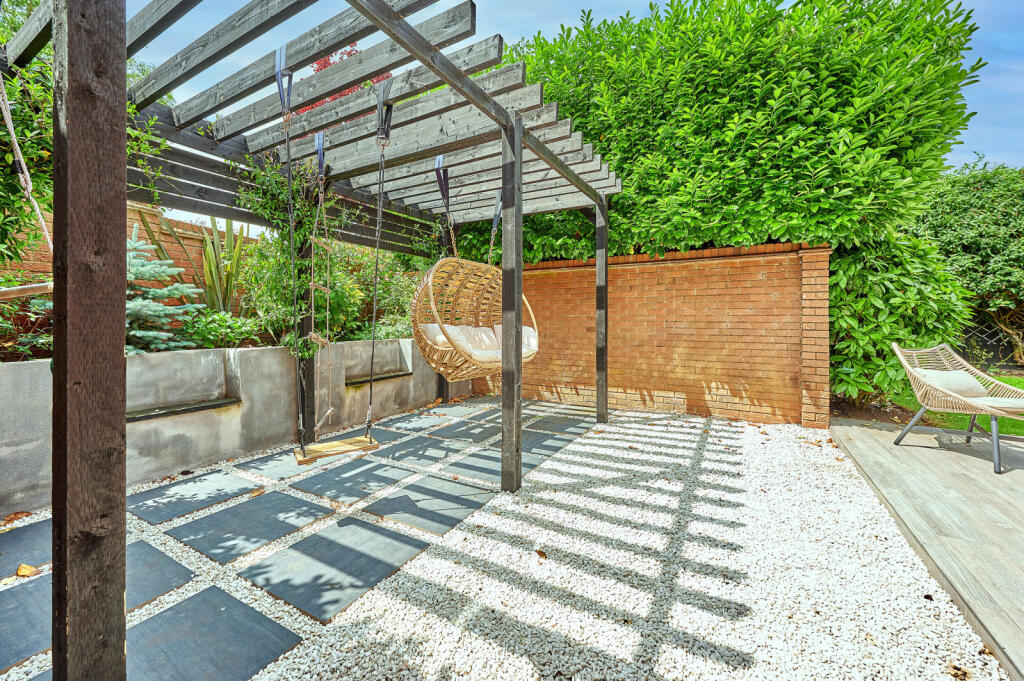 Additional image 4 of Holborn Close, St. Albans, Hertfordshire, AL4