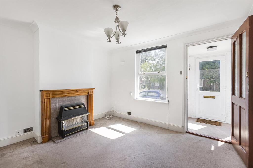 Additional image 21 of Station Road, Harpenden, AL5