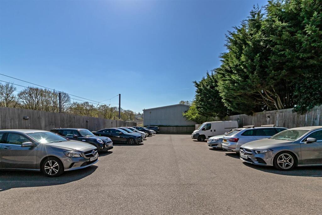 Additional image 14 of Porters Wood, St. Albans