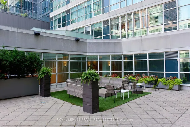 Additional image 25 of 36 Blue Jays Way Unit 914