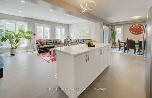 Additional image 11 of 43 Greyhawk St