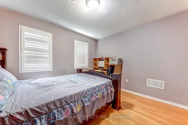 Additional image 28 of 7 Glacier Cres