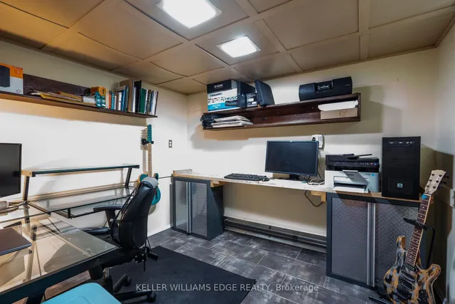 Additional image 29 of 458 Elwood Rd