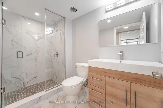 房产图片 13 - 1240 Marlborough Crt 单元606