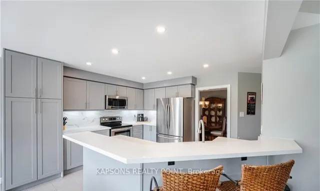 房产图片 19 - 26 Baccarat Cres