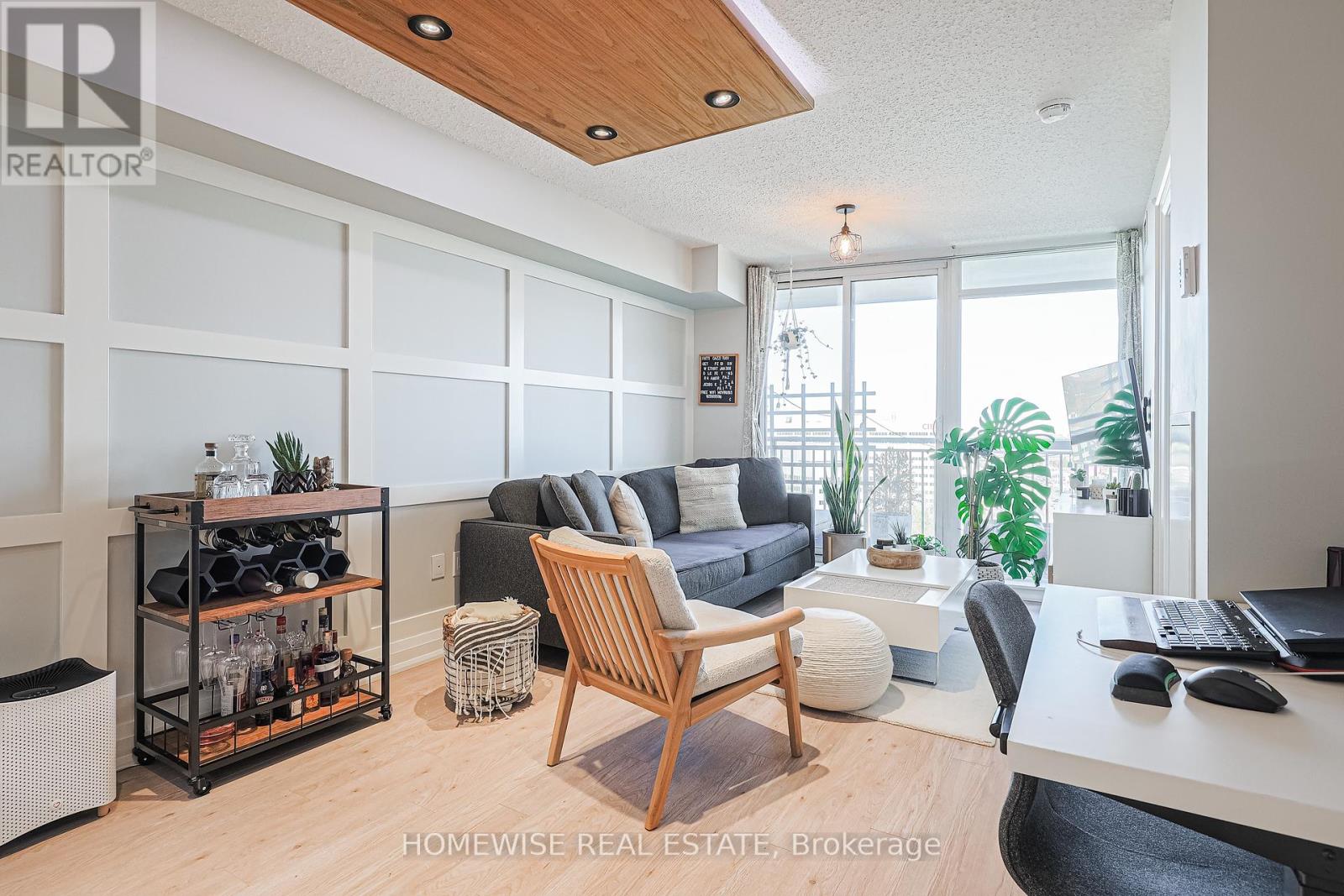 1313 - 800 LAWRENCE AVENUE W|Toronto (Yorkdale-Glen Park), Ontario M6A0B1