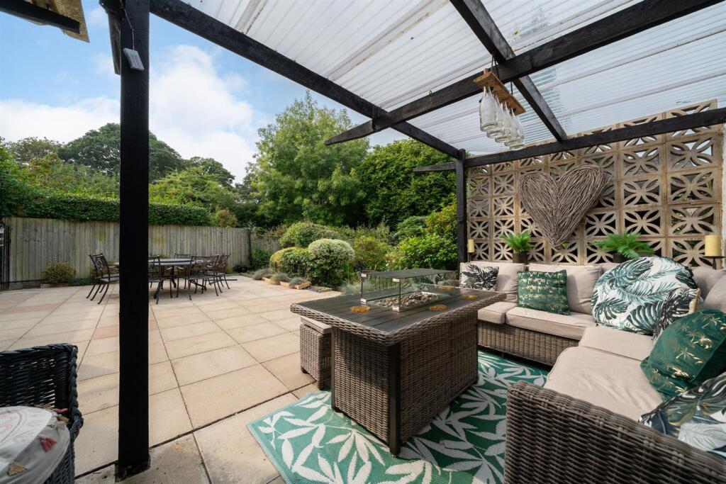 Additional image 29 of Mile House Lane, St Albans