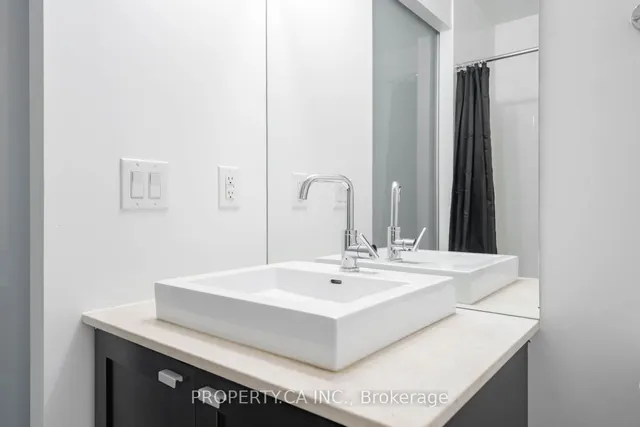 Additional image 20 of 105 The Queensway Unit 815