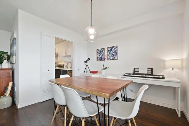 房产图片 13 - 多伦多南港街65号1002单元