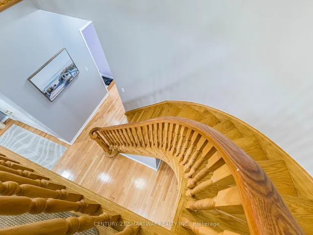 Additional image 16 of 38 Bottlebrush Dr