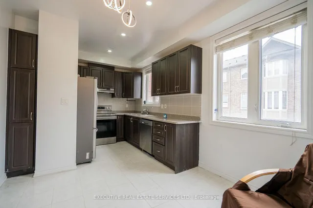 Additional image 16 of 5 Sprucewood Rd