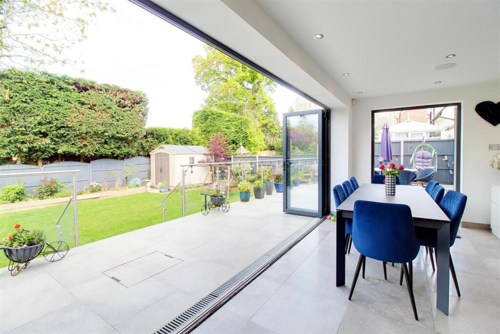 Additional image 9 of Moffats Lane, Brookmans Park